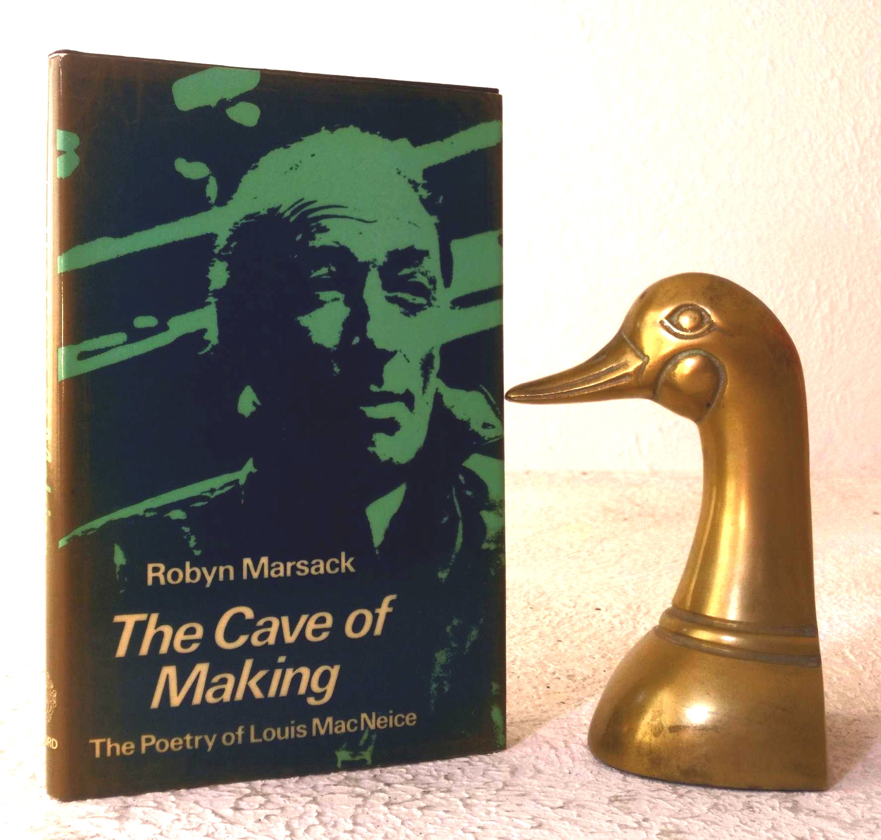 The cave of making: The poetry of Louis MacNeice