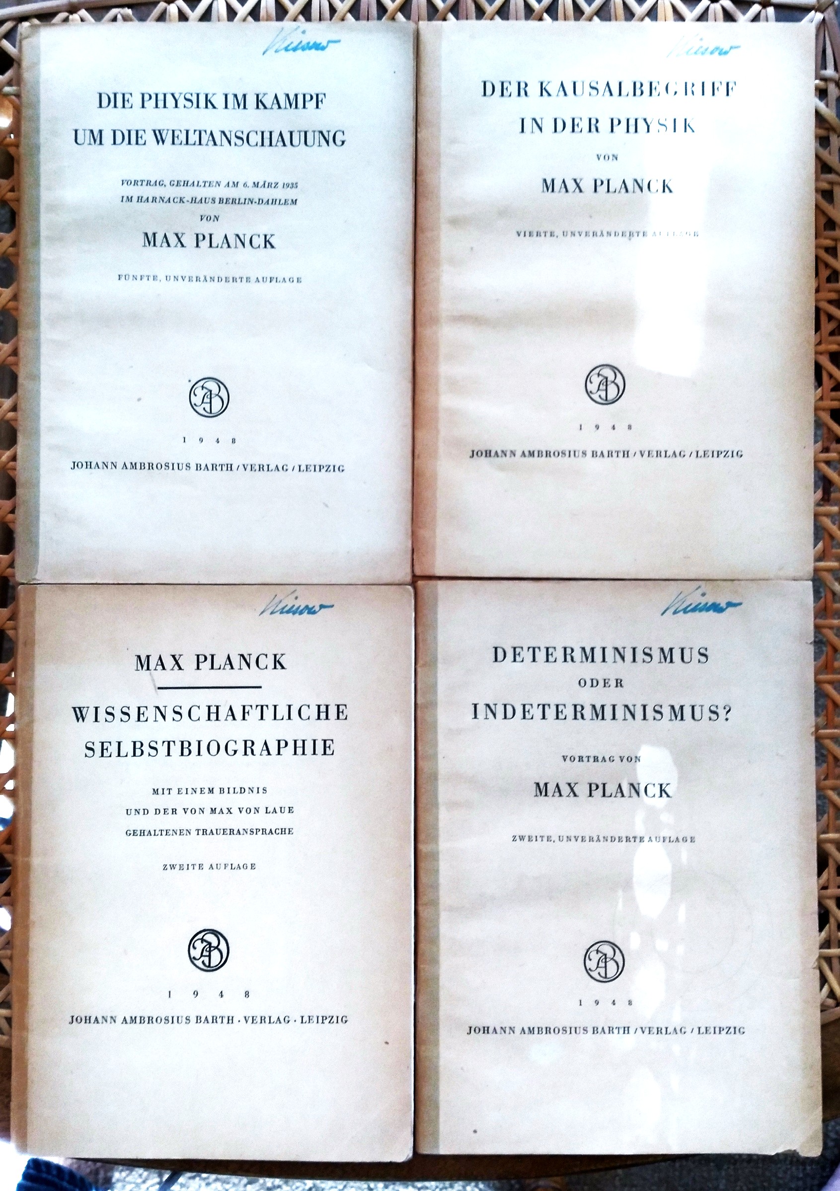 A lot of four (4) offprints from Max Planck: Wissenschaftliche Selbstbiographie, mit einem Bildnis und der von Max von Laue gehaltenen Traueransprache; Determinismus oder Indeterminismus; Der Kausalbegriff in der Physik; Die Physik Im Kampf Um Die Weltanschauung