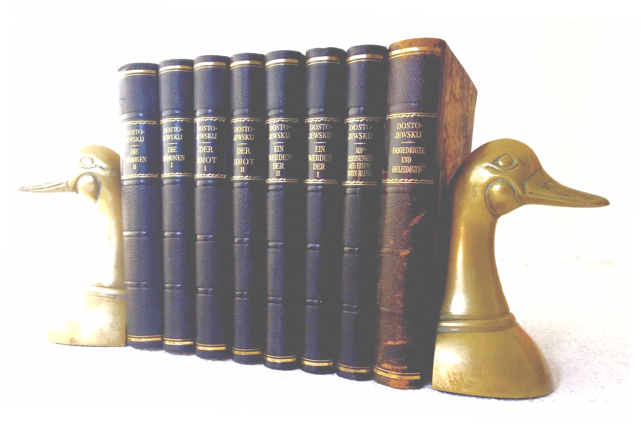 A lot of eight (8) novels by F.M. Dostojewskij [Fyodor Dostoyevski]