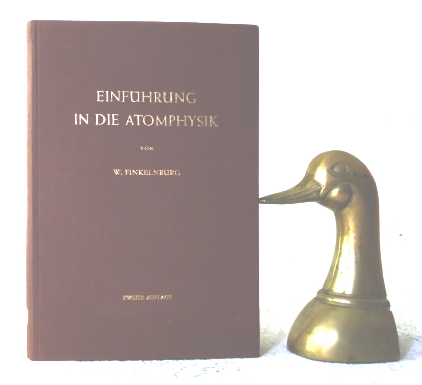Einfuhrung in die Atomphysik
