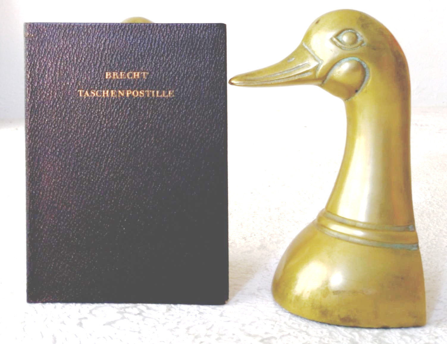 Bertold Brechts Taschenpostille. Mit Anleitungen, Gesangsnoten und einem Anhange