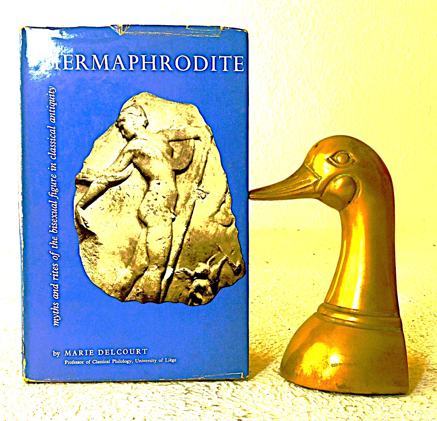 Hermaphrodite: myths and rites of the bisexual figure in Classical Antiquity