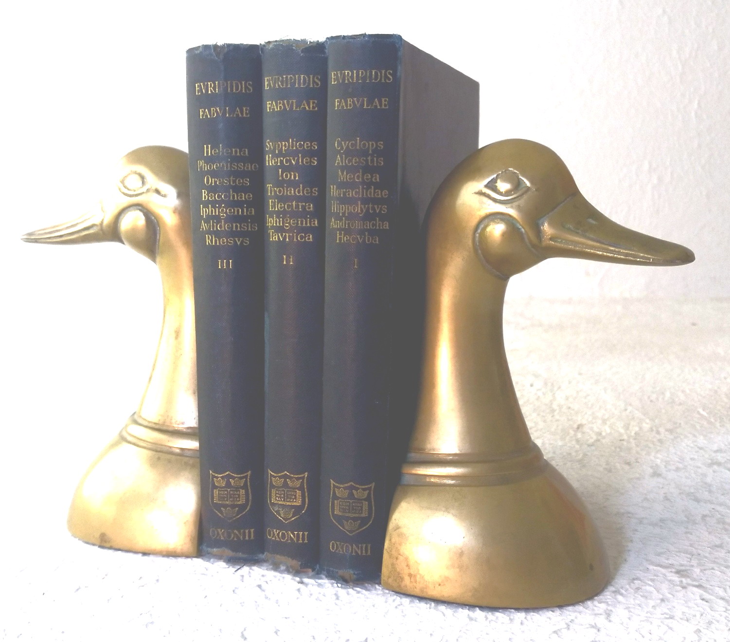 Fabulae: Tomus I: Cyclops, Alcestis, Medea, Heraclidae, Hippolytus, Andromacha, Hecuba; Tomus II: Supplices, Hercules, Ion, Troiades, Electra, Iphigenia, Taurica; Tomus III: Helena, Phoenissae, Orestes, Bacchae Iphigenia Avlidensis, Rhesus