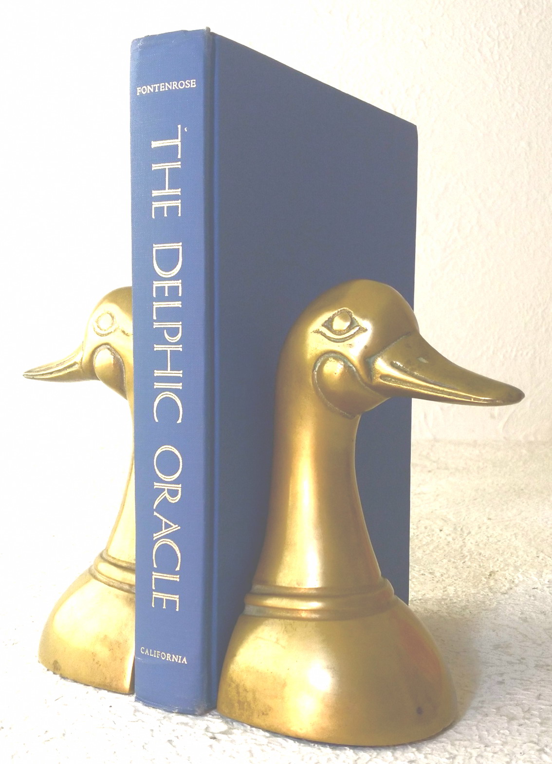 The Delphic Oracle: Its Responses and Operations With a Catalogue of Responses