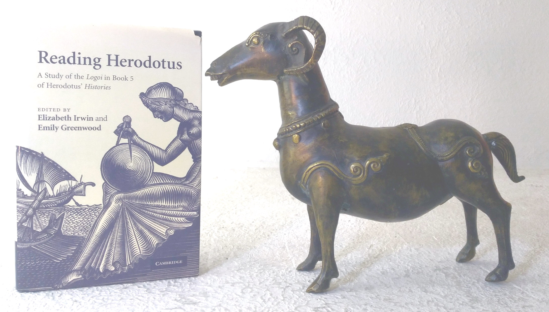 Reading Herodotus: a study of the Logoi in Book 5 of Herodotus' Histories