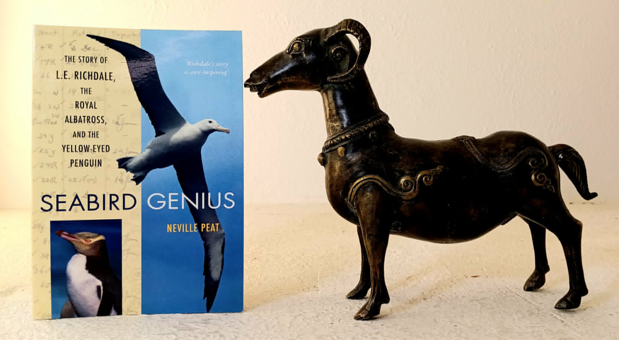 Seabird Genius: the story of L.E. Richdale, the Royal Albatross and the Yellow-Eyed Penguin