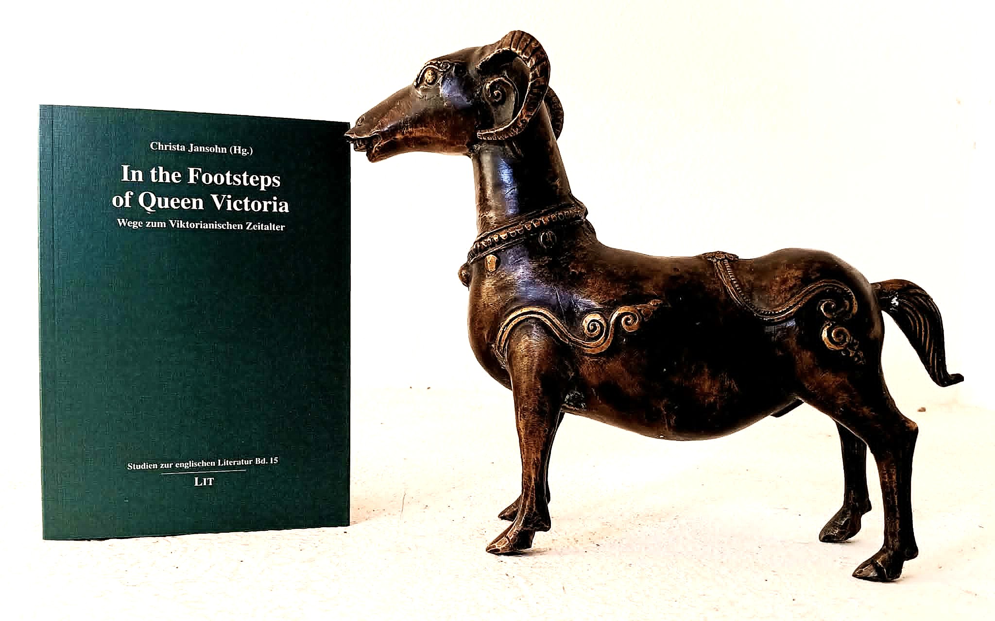 Image for In the Footsteps of Queen Victoria: wege zum Vitorianischen Zeitalter In the Footsteps of Queen Victoria: wege zum Vitorianischen Zeitalter