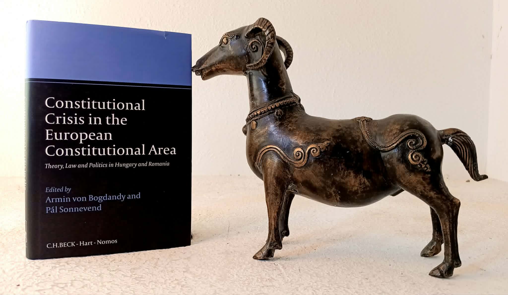 Image for Constitutional Crisis in the European Constitutional Area: theory, law and politics in Hungary and Romania Constitutional Crisis in the European Constitutional Area: theory, law and politics in Hungary and Romania